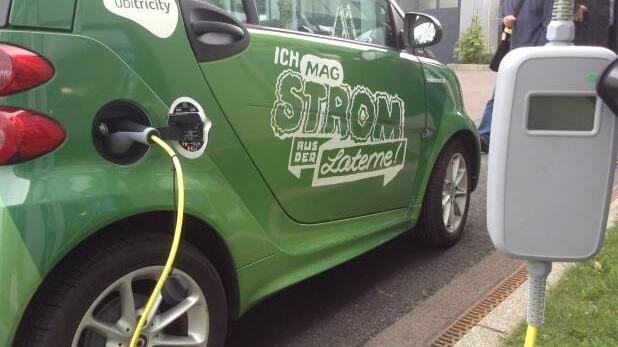 电动汽车的春天：德国公司把路灯变成充电桩